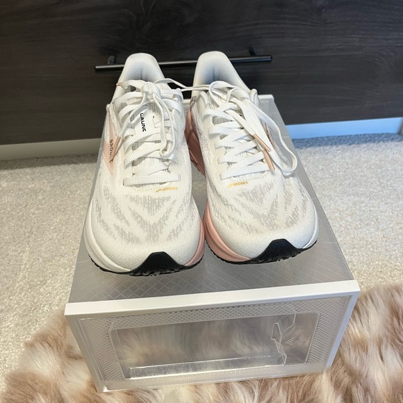 Brooks Women's Launch Athletic Shoes - White and Pink - Picture 7 of 8